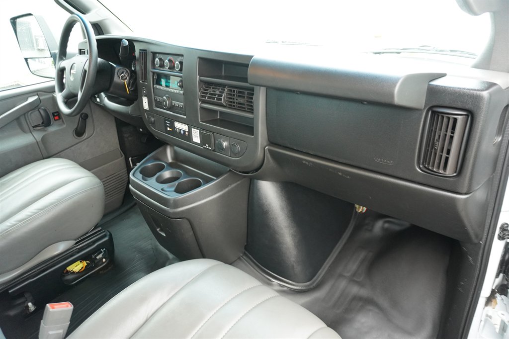 2017 GMC Savana - $14,995