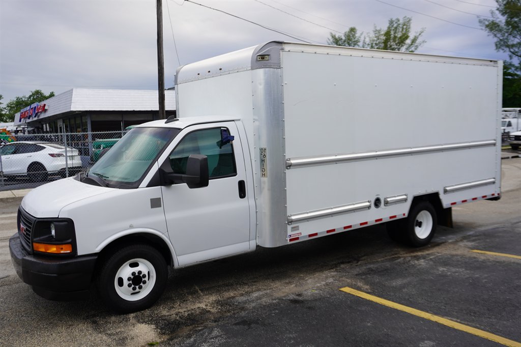 2017 GMC Savana - $14,995