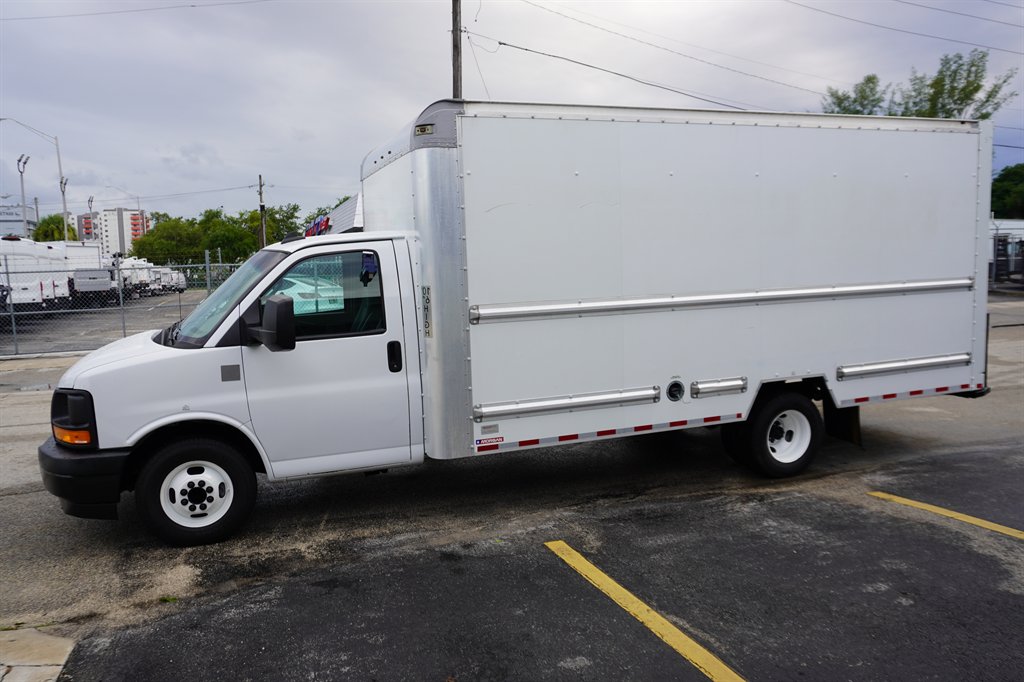 2017 GMC Savana - $14,995