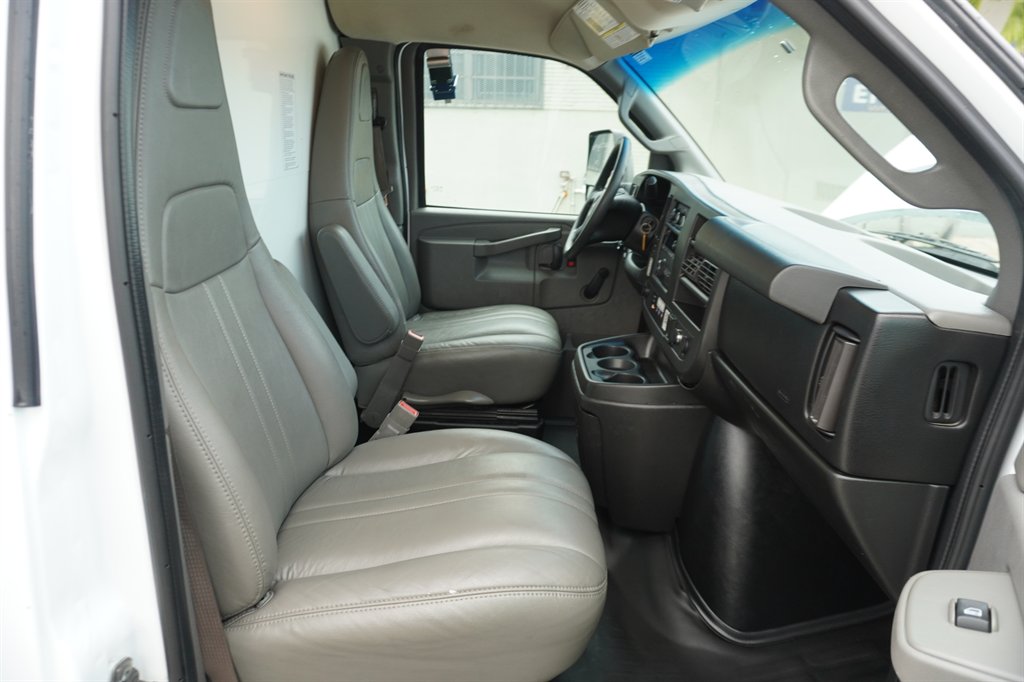 2017 GMC Savana - $14,995