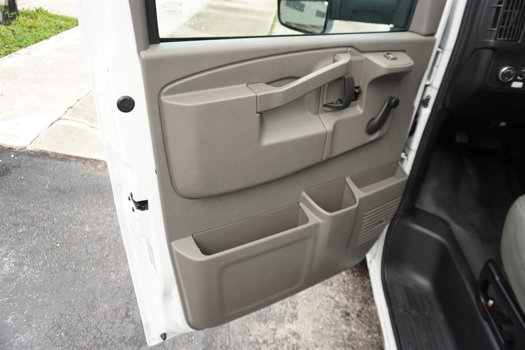 2017 GMC Savana - $14,995