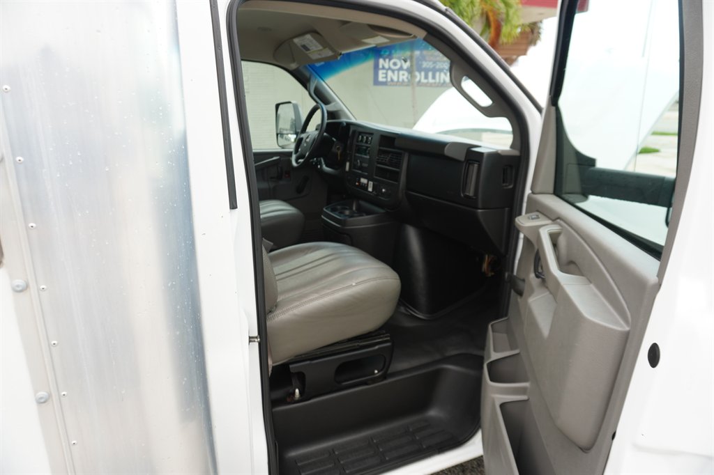 2017 GMC Savana - $14,995