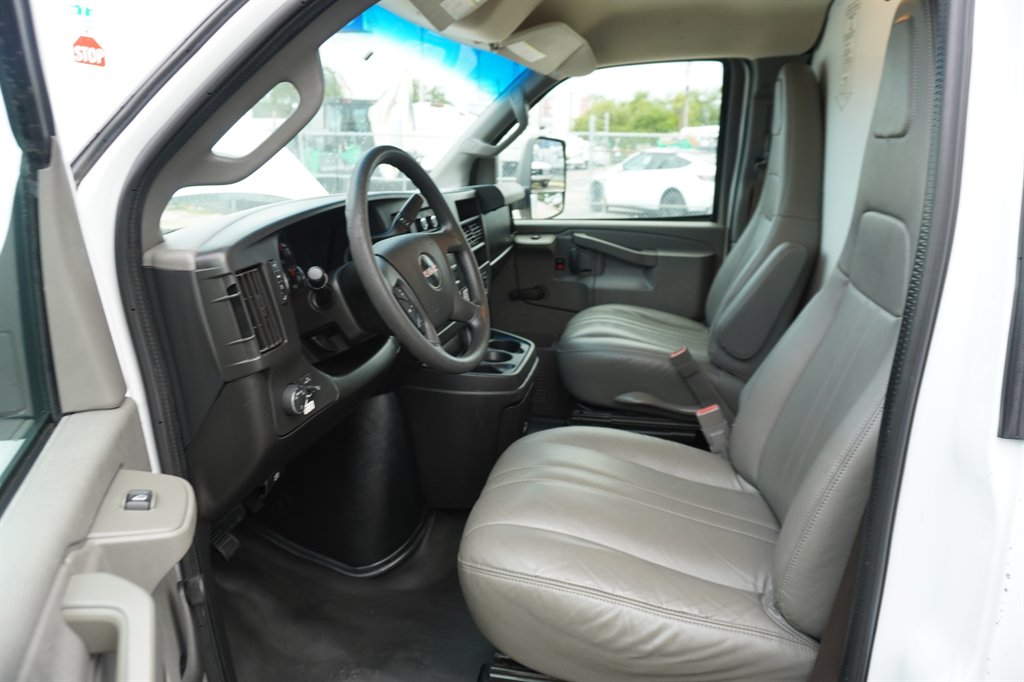 2017 GMC Savana - $14,995