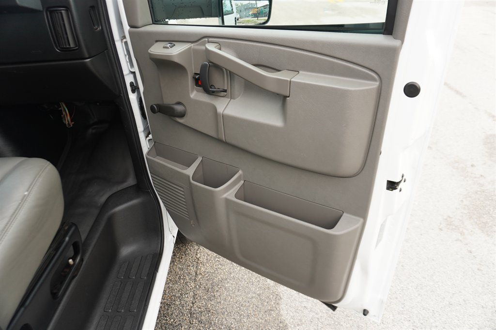2017 GMC Savana - $14,995