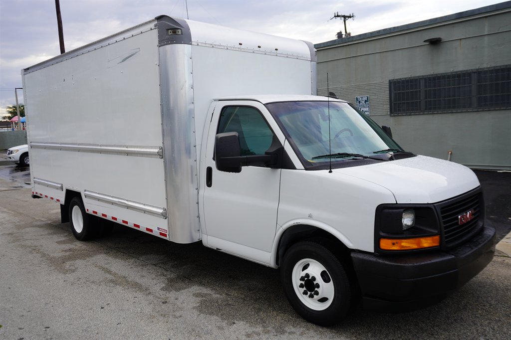 2017 GMC Savana - $14,995