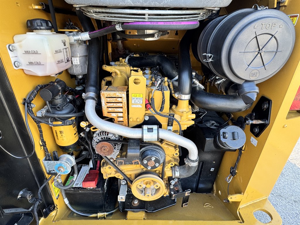 2022 Caterpillar 259d3 - $37,495