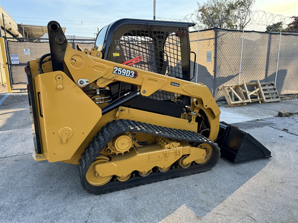 2022 Caterpillar 259d3 - $37,495
