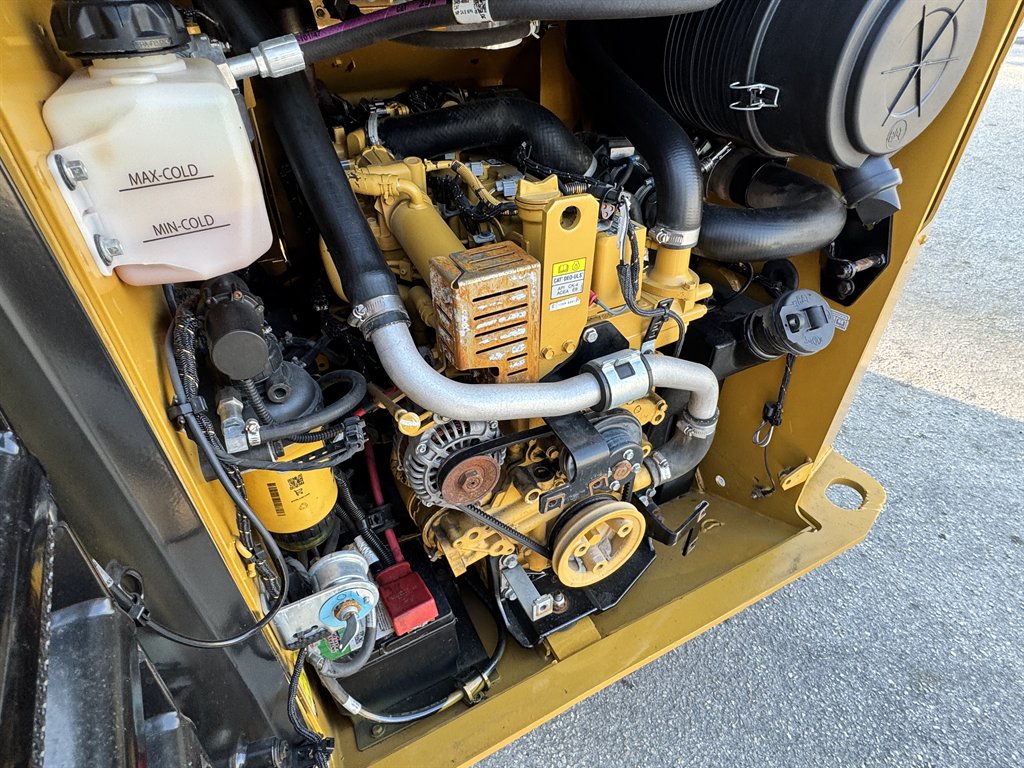 2022 Caterpillar 259d3 - $37,495