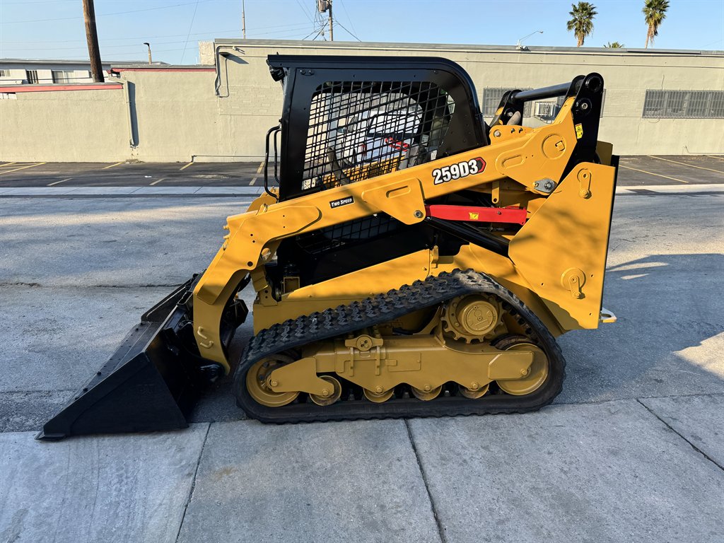 2022 Caterpillar 259d3 - $37,495