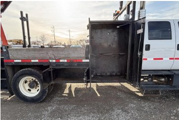 2016 Ford F-750 - $58,995