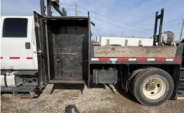 2016 Ford F-750 - $58,995