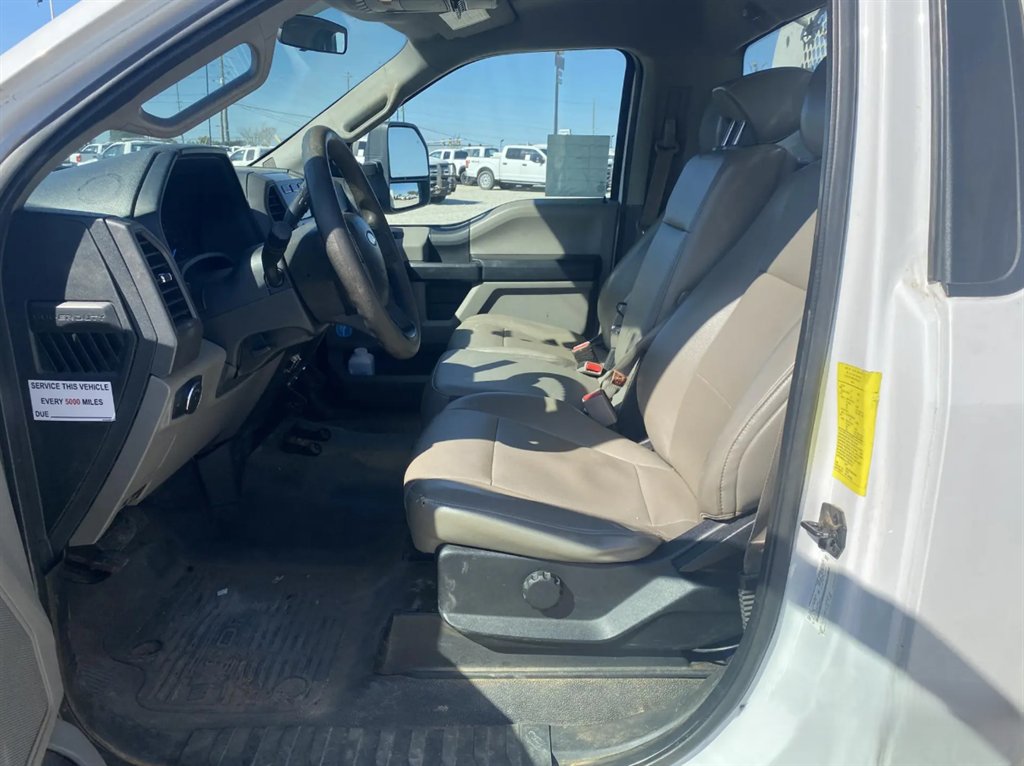 2017 Ford F-550 Super Duty - $29,595