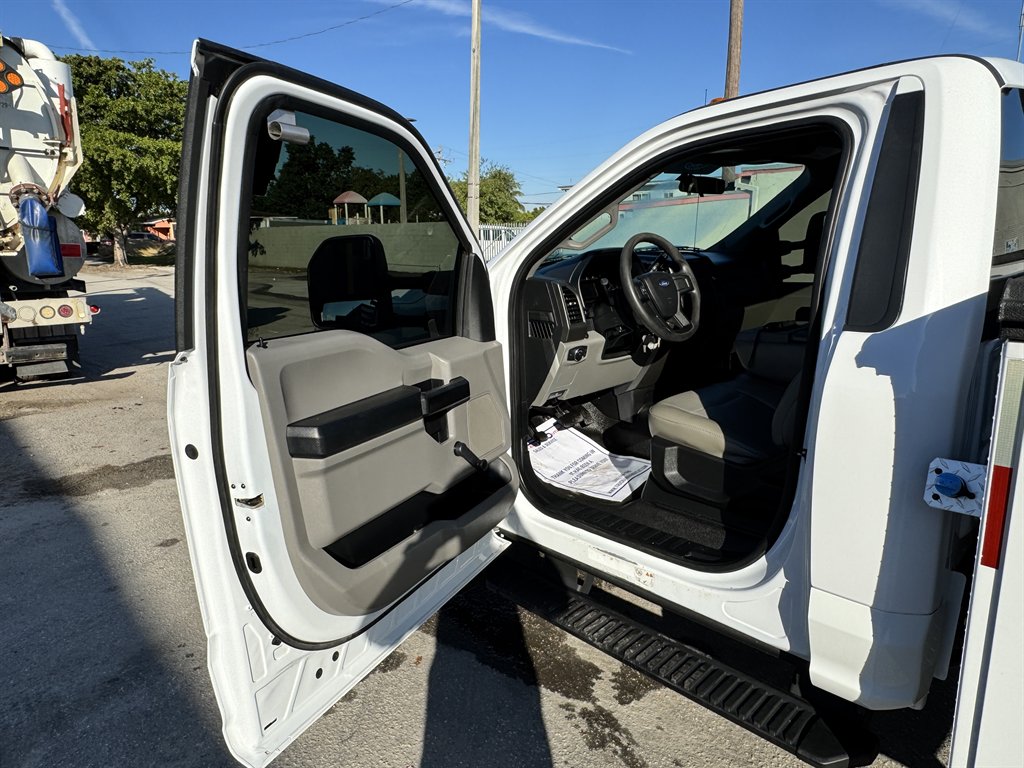 2019 Ford F-450 Super Duty - $29,995