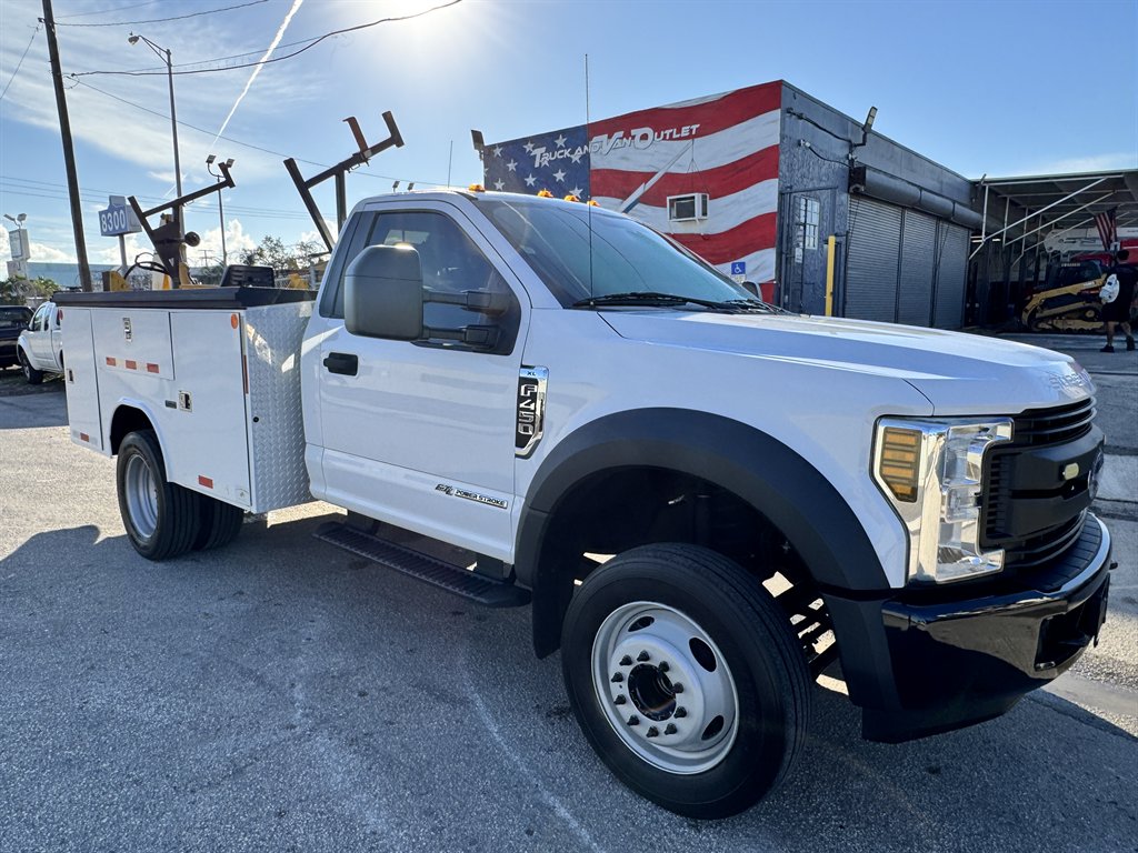 2019 Ford F-450 Super Duty - $29,995