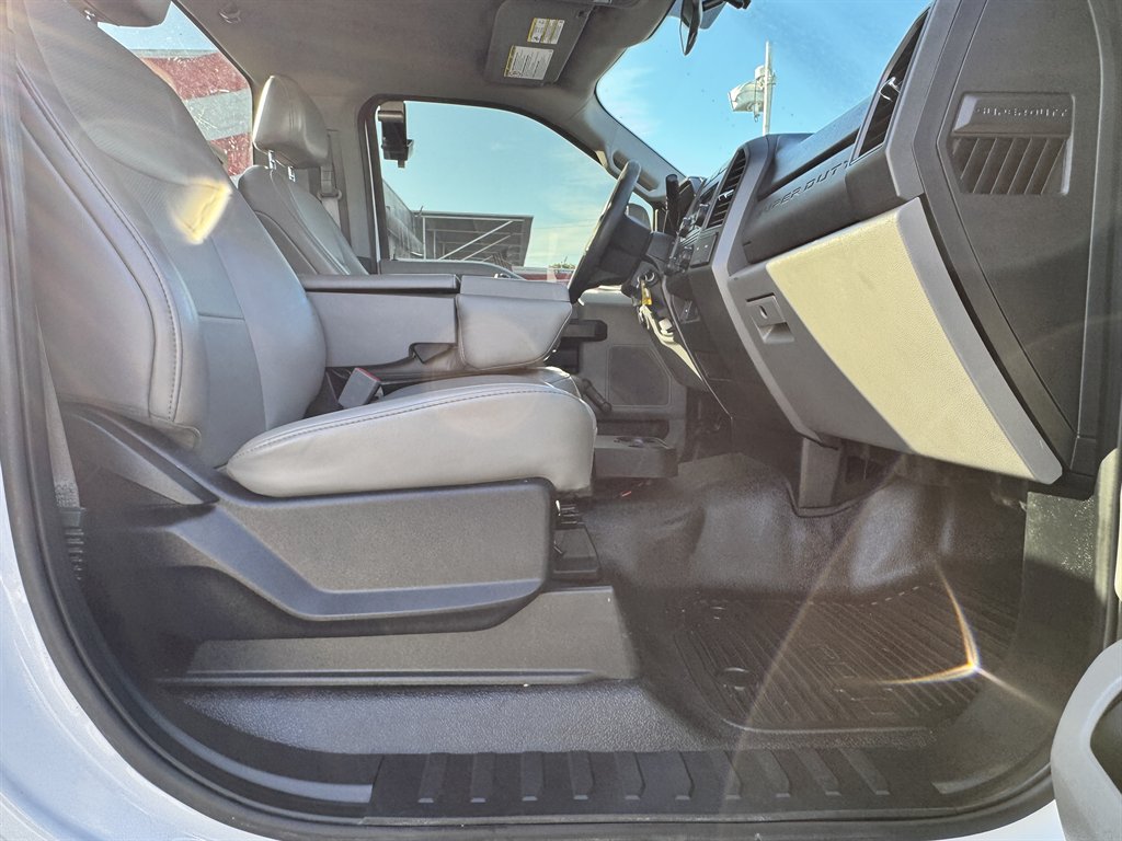 2019 Ford F-450 Super Duty - $29,995