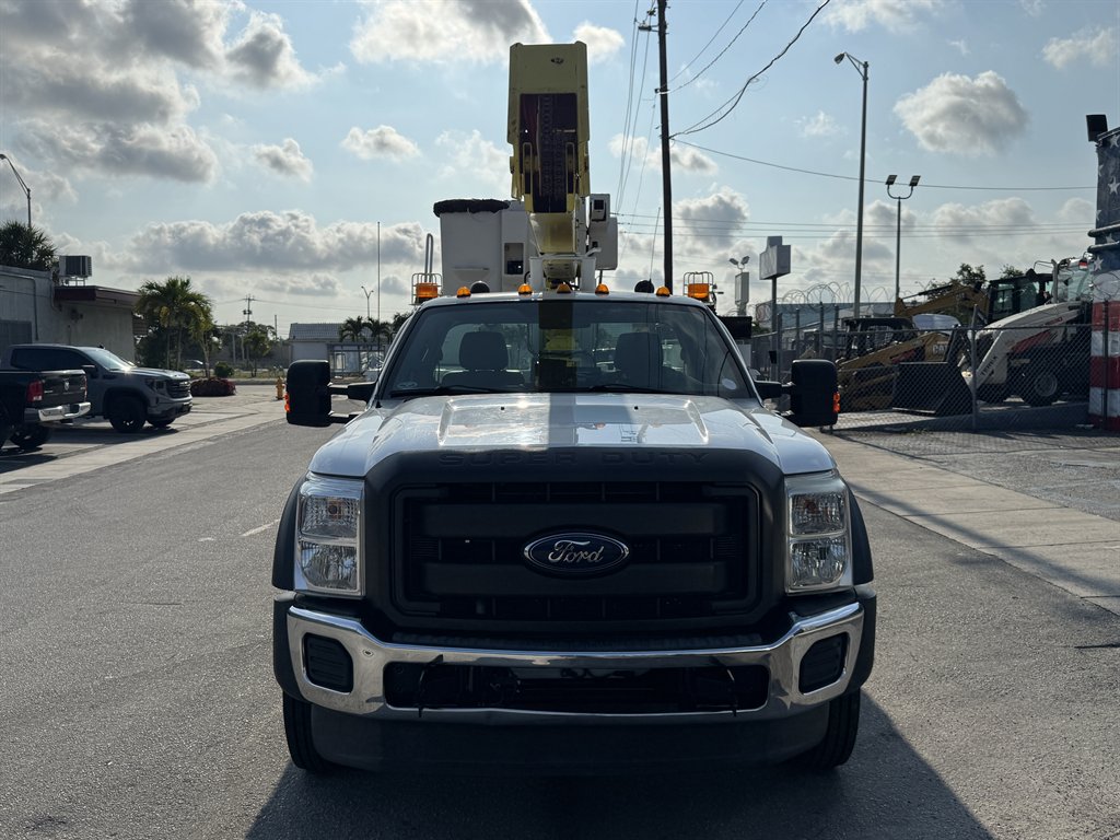 2016 Ford F-550 - $42,995