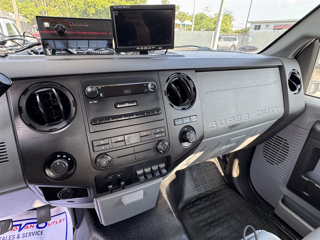 2016 Ford F-550 - $42,995