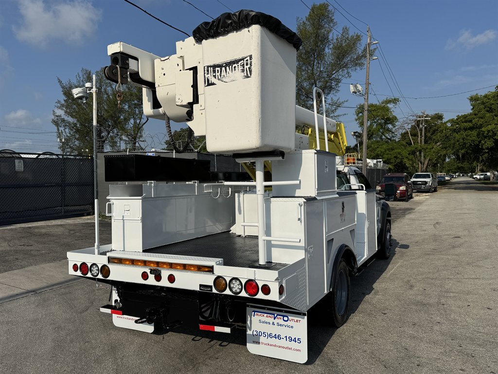 2016 Ford F-550 - $42,995