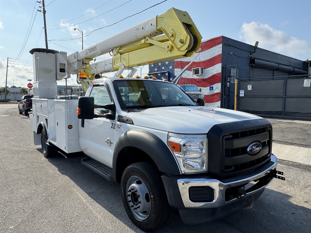 2016 Ford F-550 - $42,995