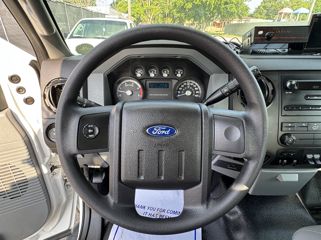 2016 Ford F-550 - $42,995