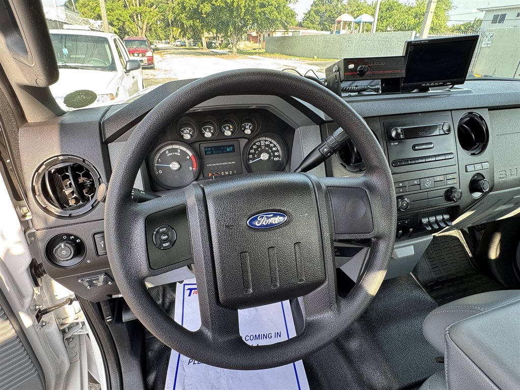 2016 Ford F-550 - $42,995
