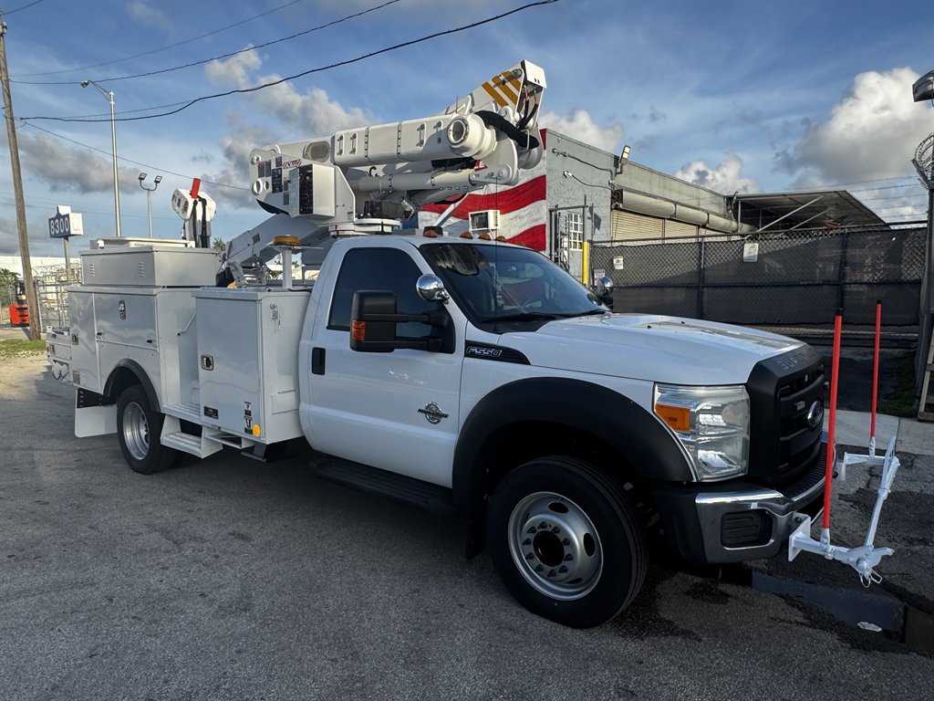 2016 Ford F-550 - $42,995