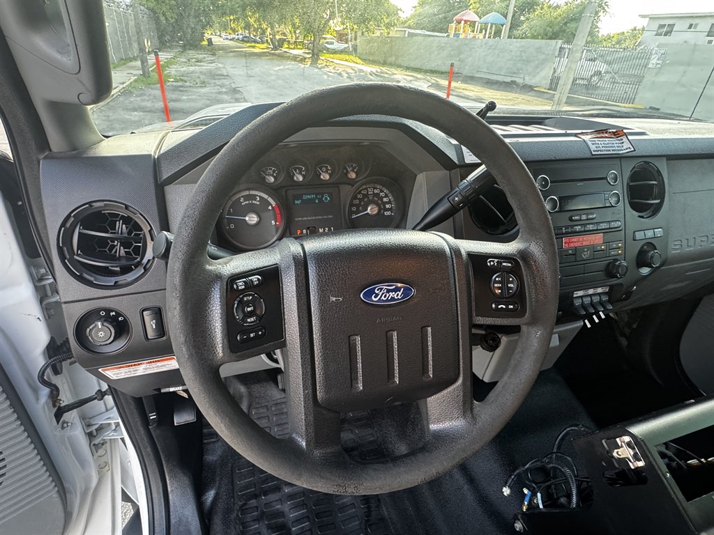 2016 Ford F-550 - $42,995