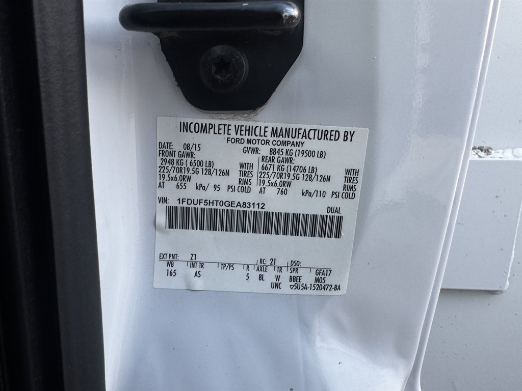 2016 Ford F-550 - $42,995