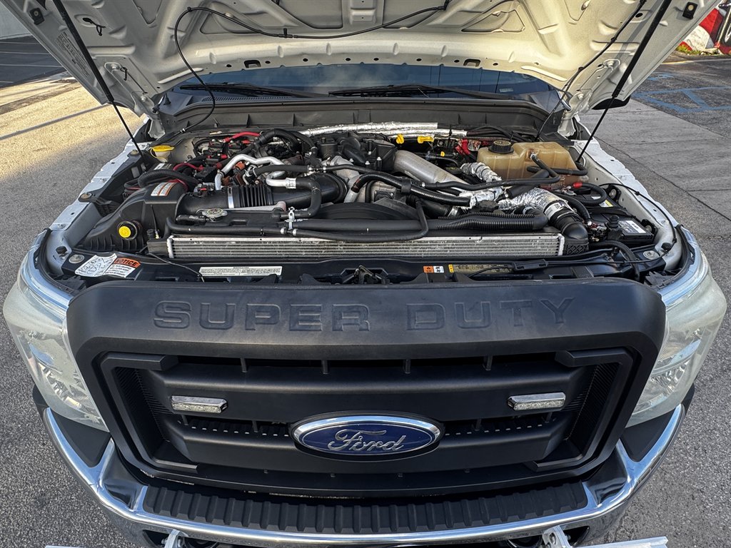 2016 Ford F-550 - $42,995