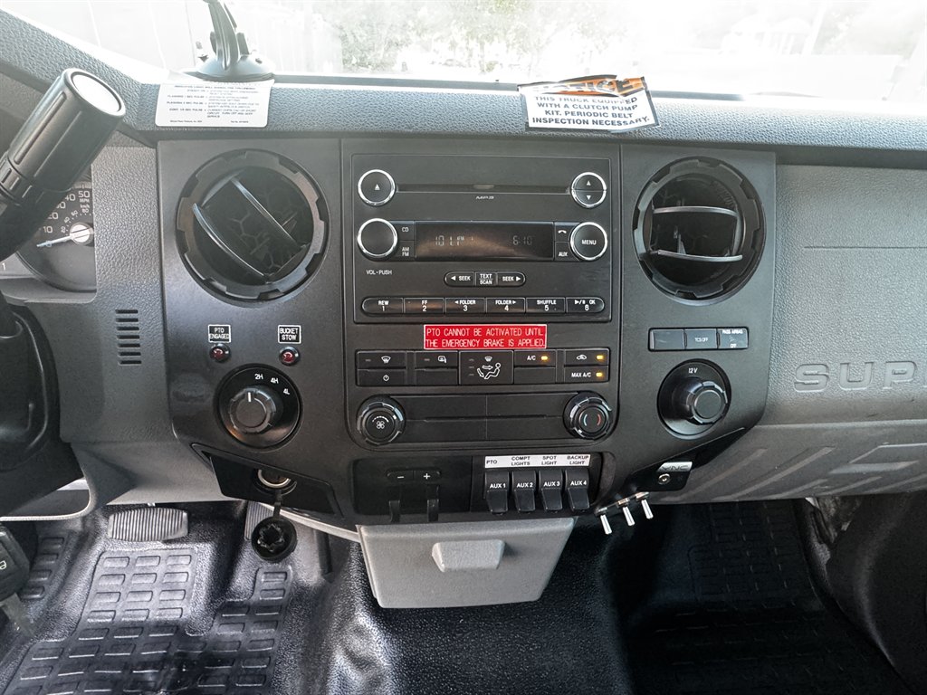 2016 Ford F-550 - $42,995