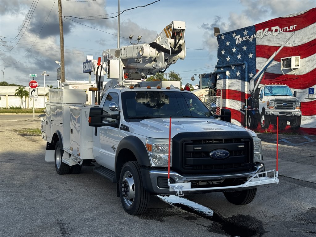 2016 Ford F-550 - $42,995