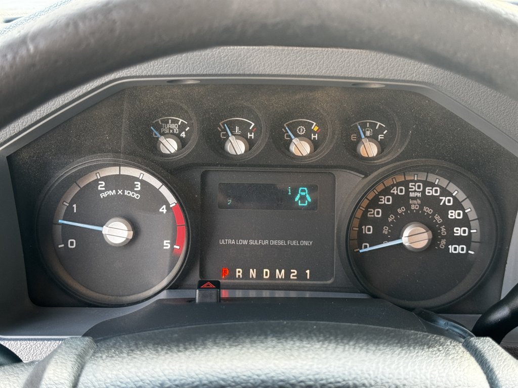 2016 Ford F-550 - $42,995