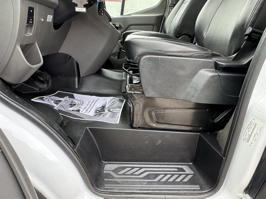 2023 Ford Transit - $22,995