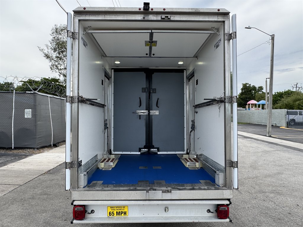 2023 Ford Transit - $22,995