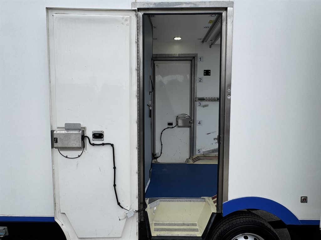 2023 Ford Transit - $22,995