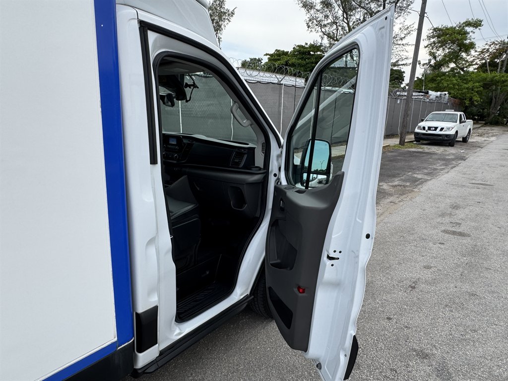 2023 Ford Transit - $22,995