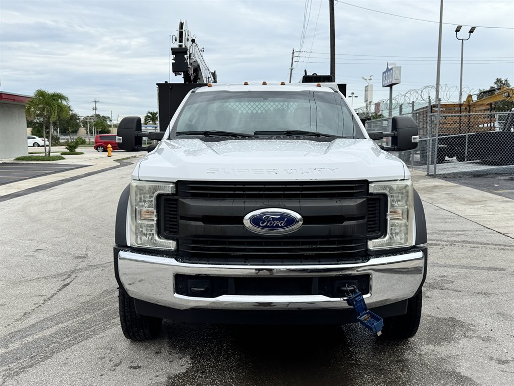 2017 Ford F-550 Super Duty - $58,995