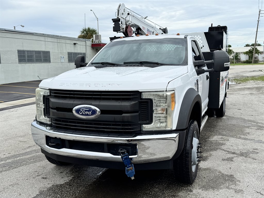 2017 Ford F-550 Super Duty - $58,995