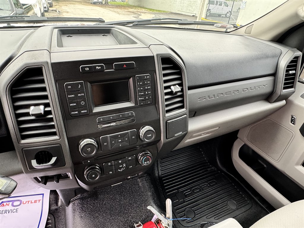 2017 Ford F-550 Super Duty - $58,995
