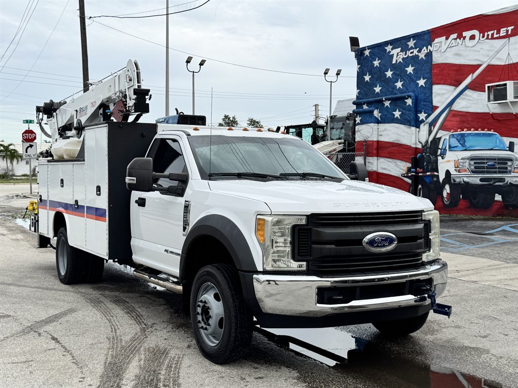 2017 Ford F-550 Super Duty - $58,995