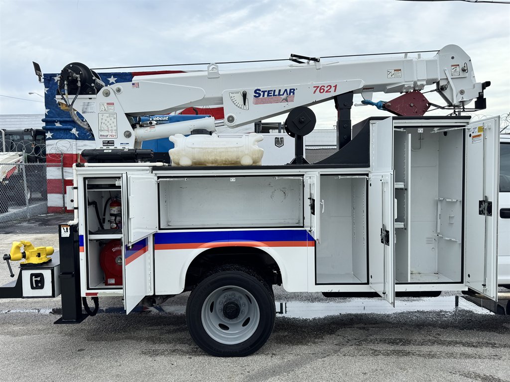 2017 Ford F-550 Super Duty - $58,995