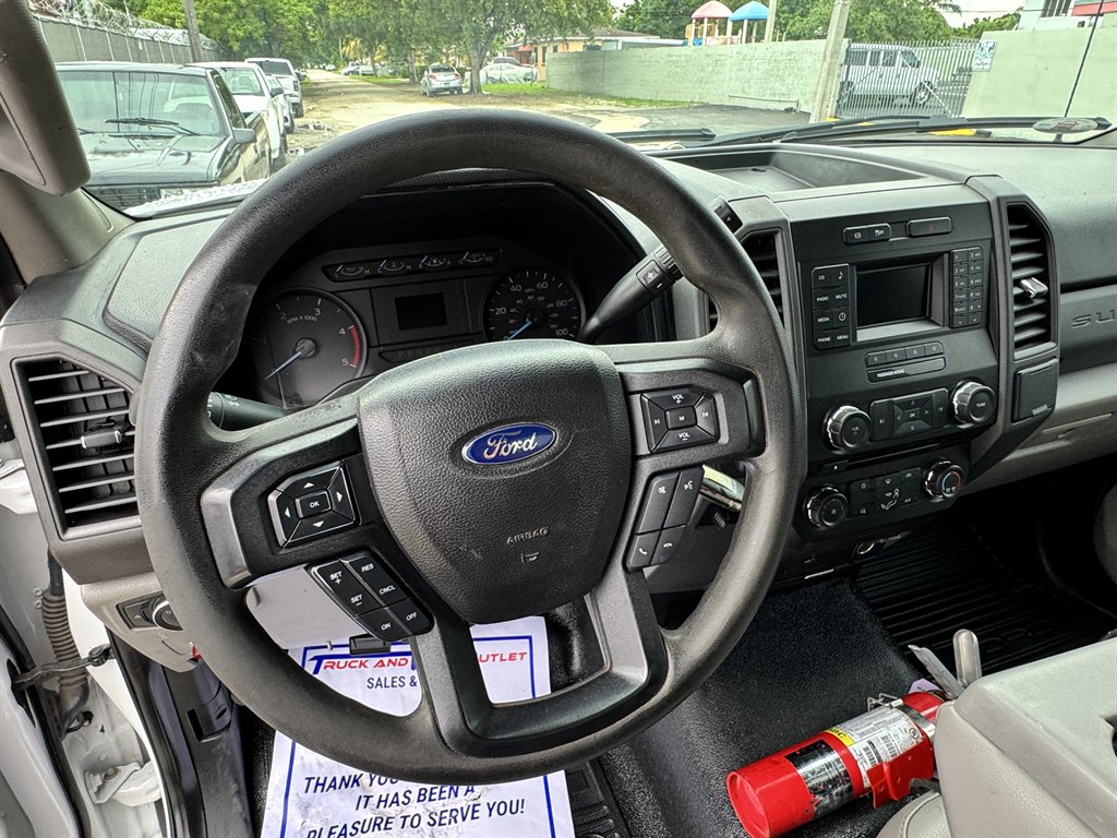 2017 Ford F-550 Super Duty - $58,995