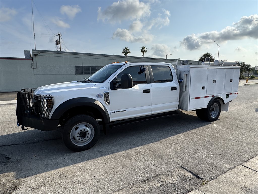2018 Ford F-550 - $34,995