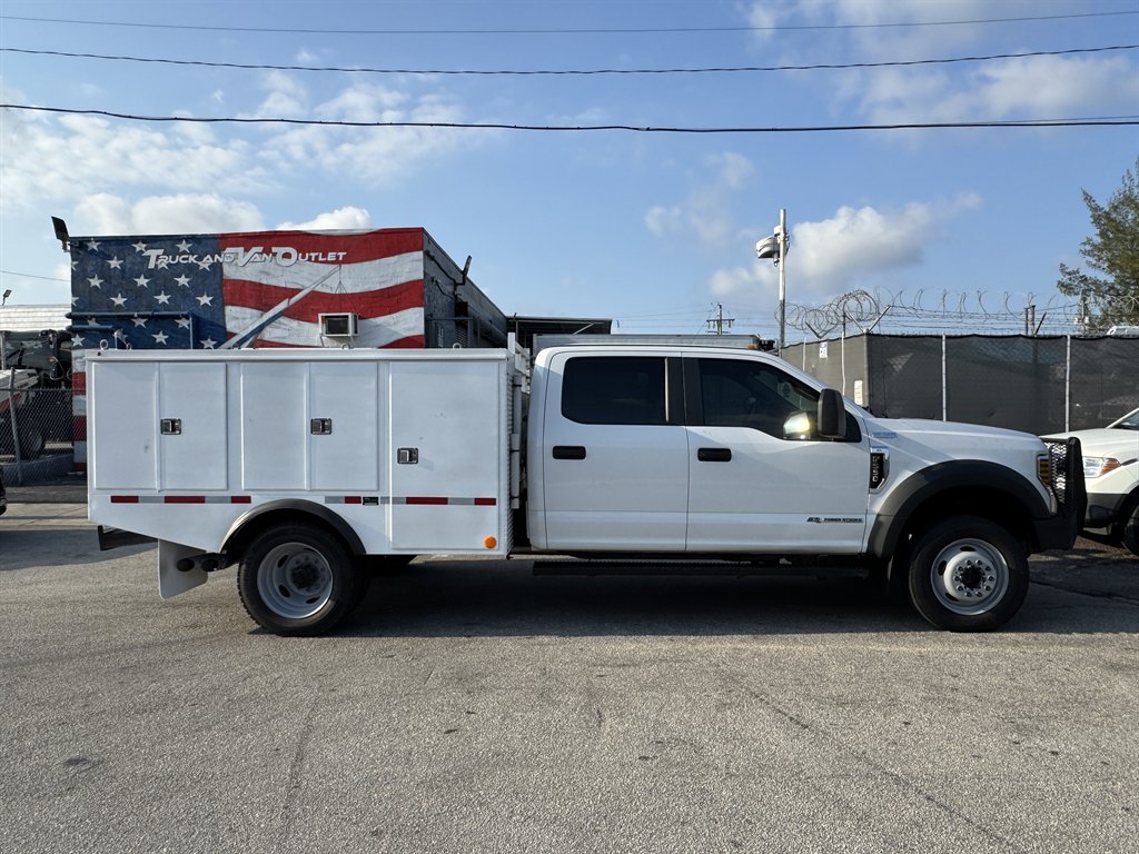 2018 Ford F-550 - $34,995