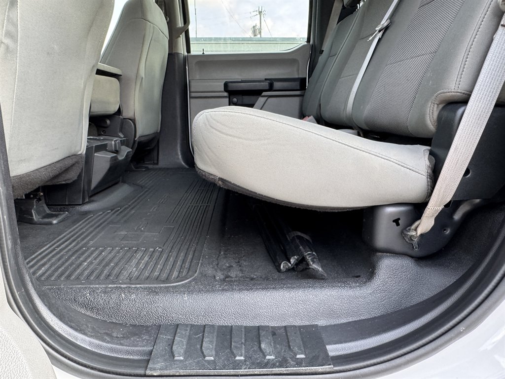 2018 Ford F-550 - $34,995