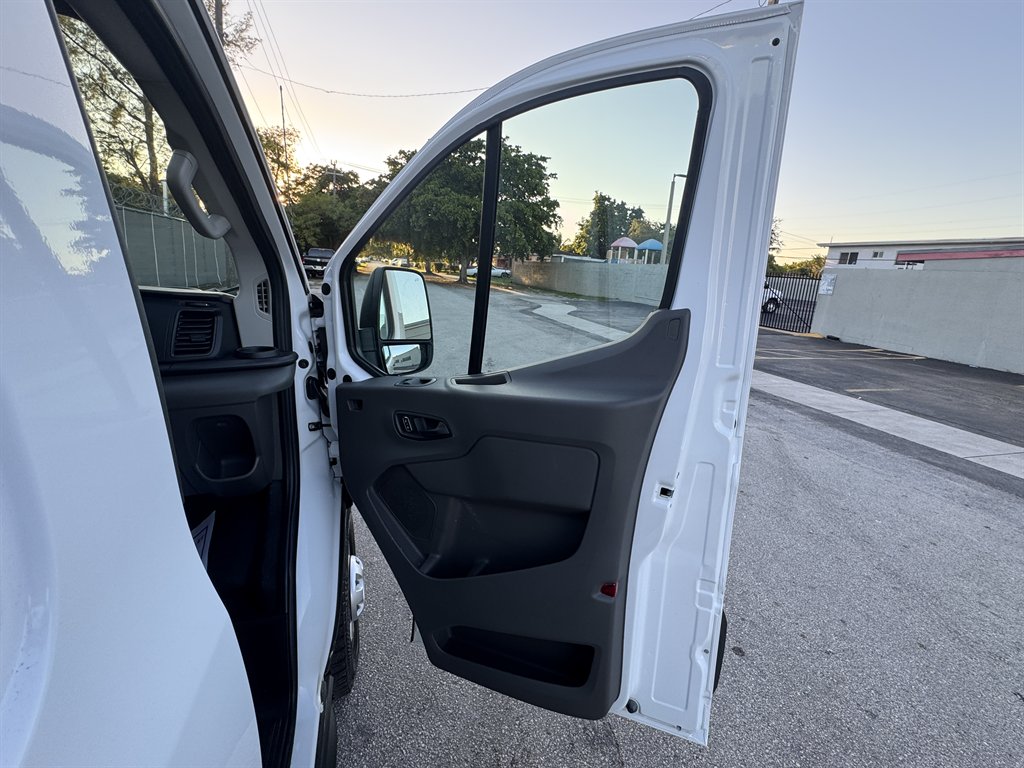 2023 Ford Transit - $35,995