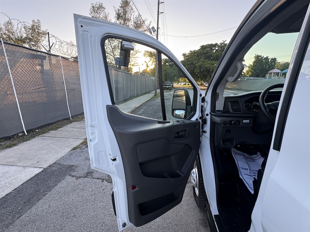 2023 Ford Transit - $35,995