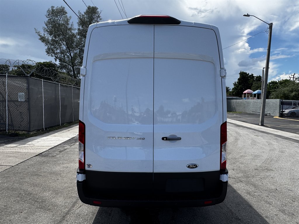 2023 Ford Transit - $38,995