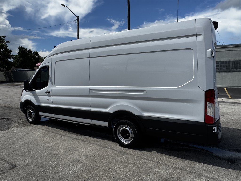 2023 Ford Transit - $38,995