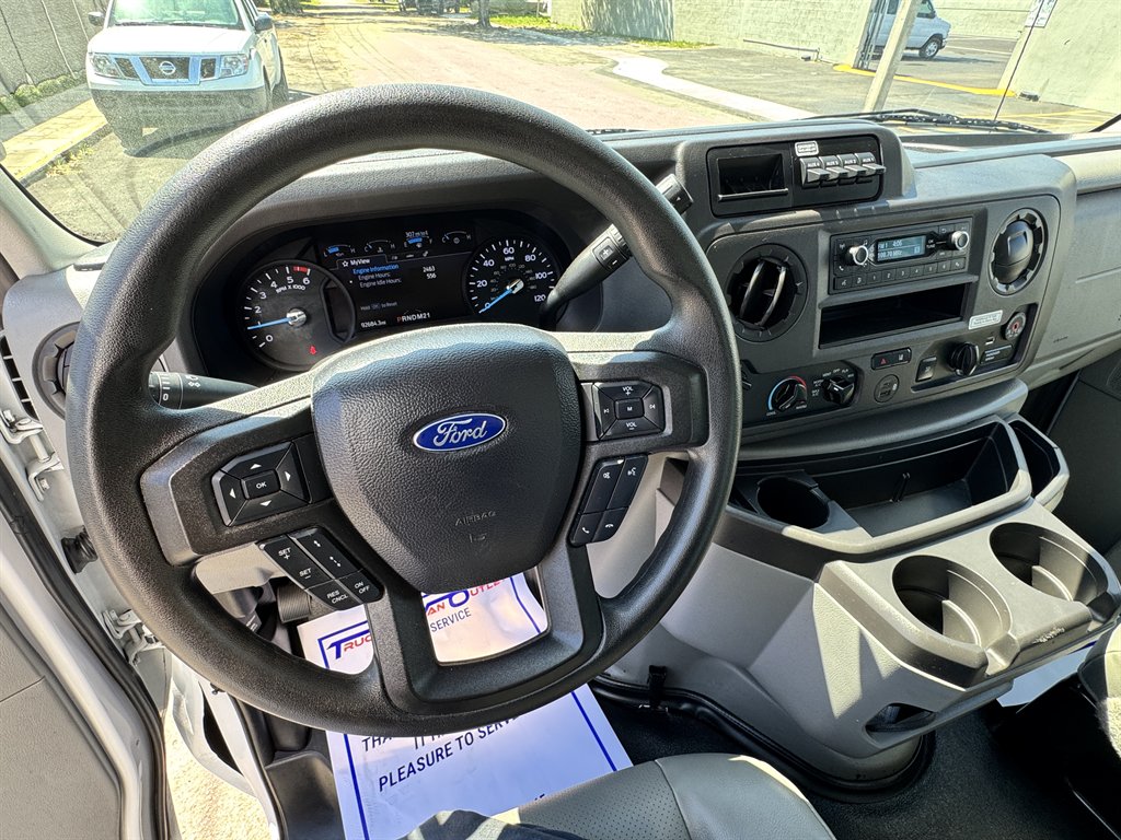 2022 Ford E-350 - $26,995